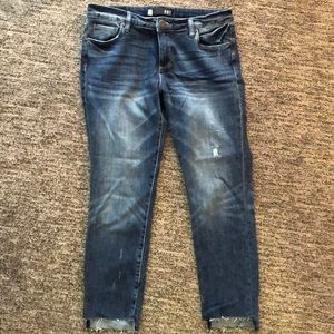 Kut From The Kloth
Reese Ankle Straight Step Hem